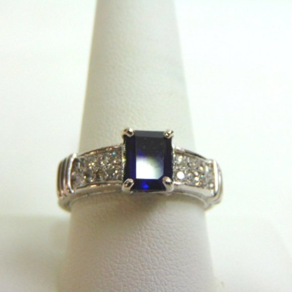 Womens Vintage Estate 14K White Gold Sapphire & Diamond Ring 8.2g E3595